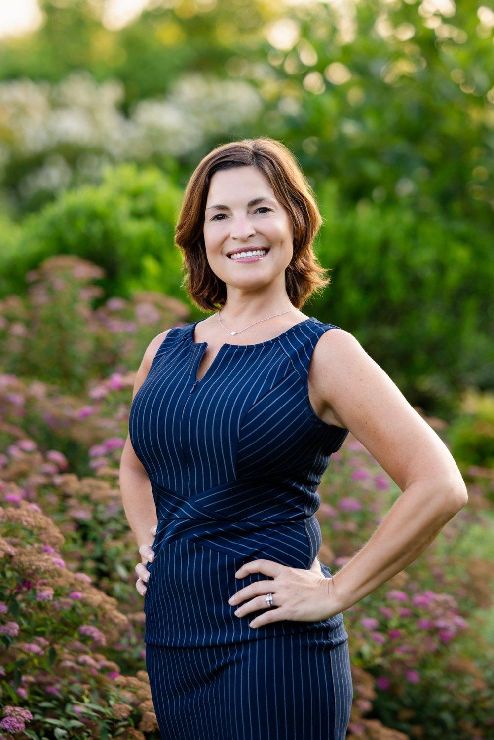 carousel-hero-element image-12